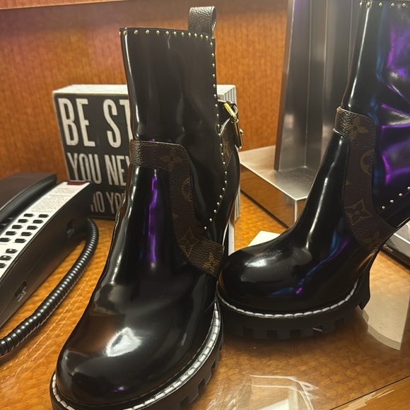 luxurious.LV  beautiful design, exude elegance and style - Picture 2 of 3